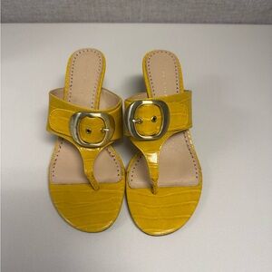 Adrienne Vittadini Yellow Sandals with Buckle